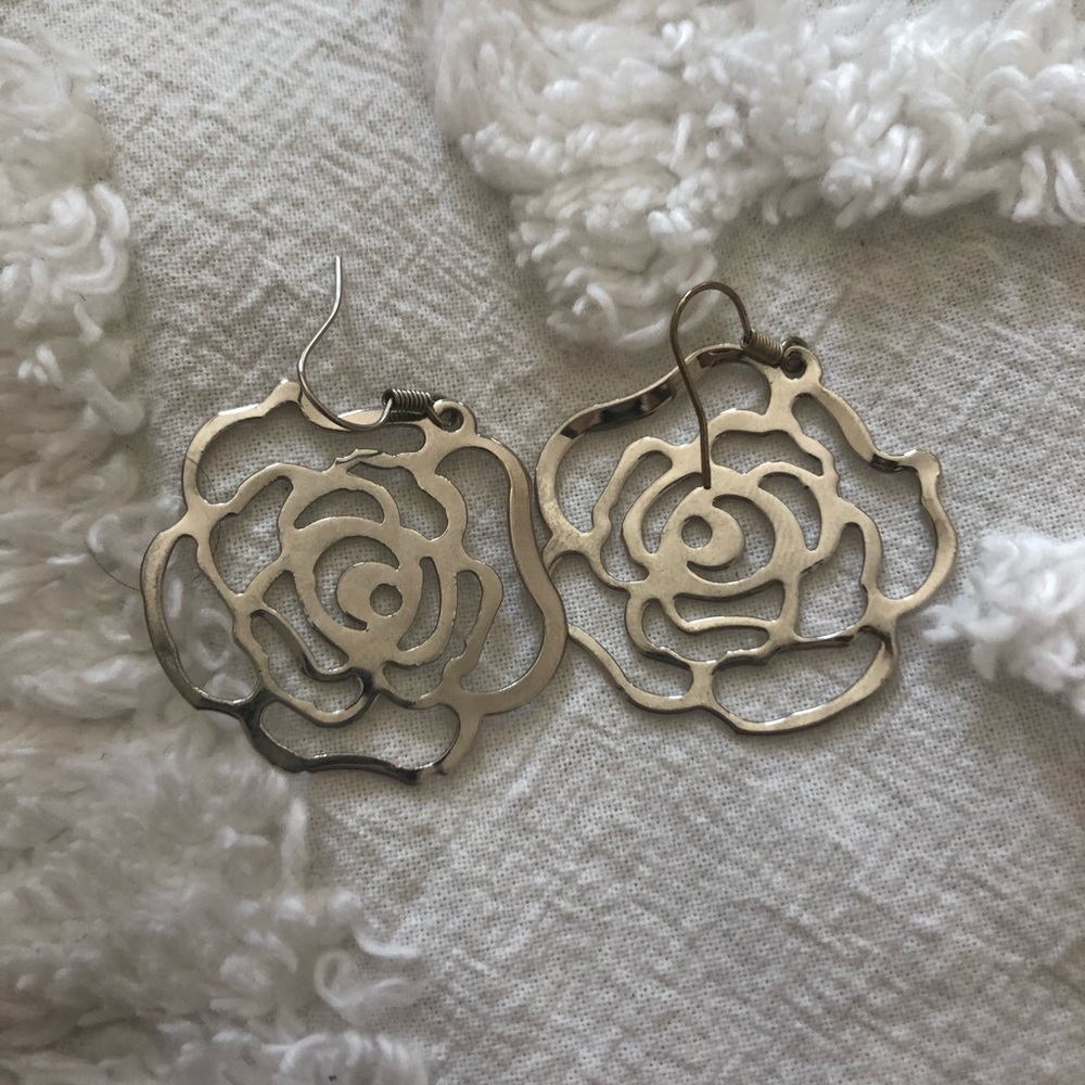 Silver rose earrings